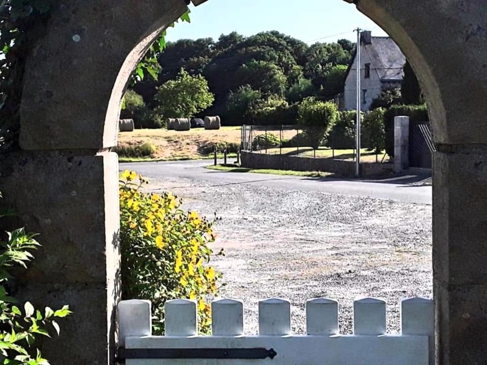 Ker Jerome - Traditional Stone Breton Cottage Near To Dinan Trelivan Bagian luar foto